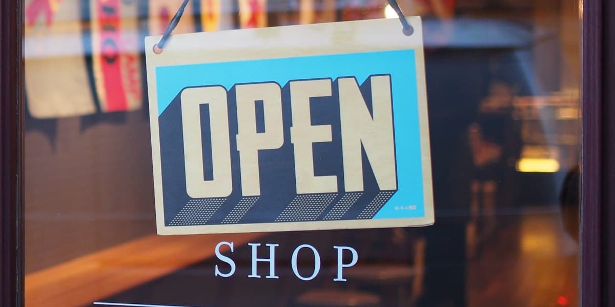 Franchise vs. Independent: Which Business Should You Open?